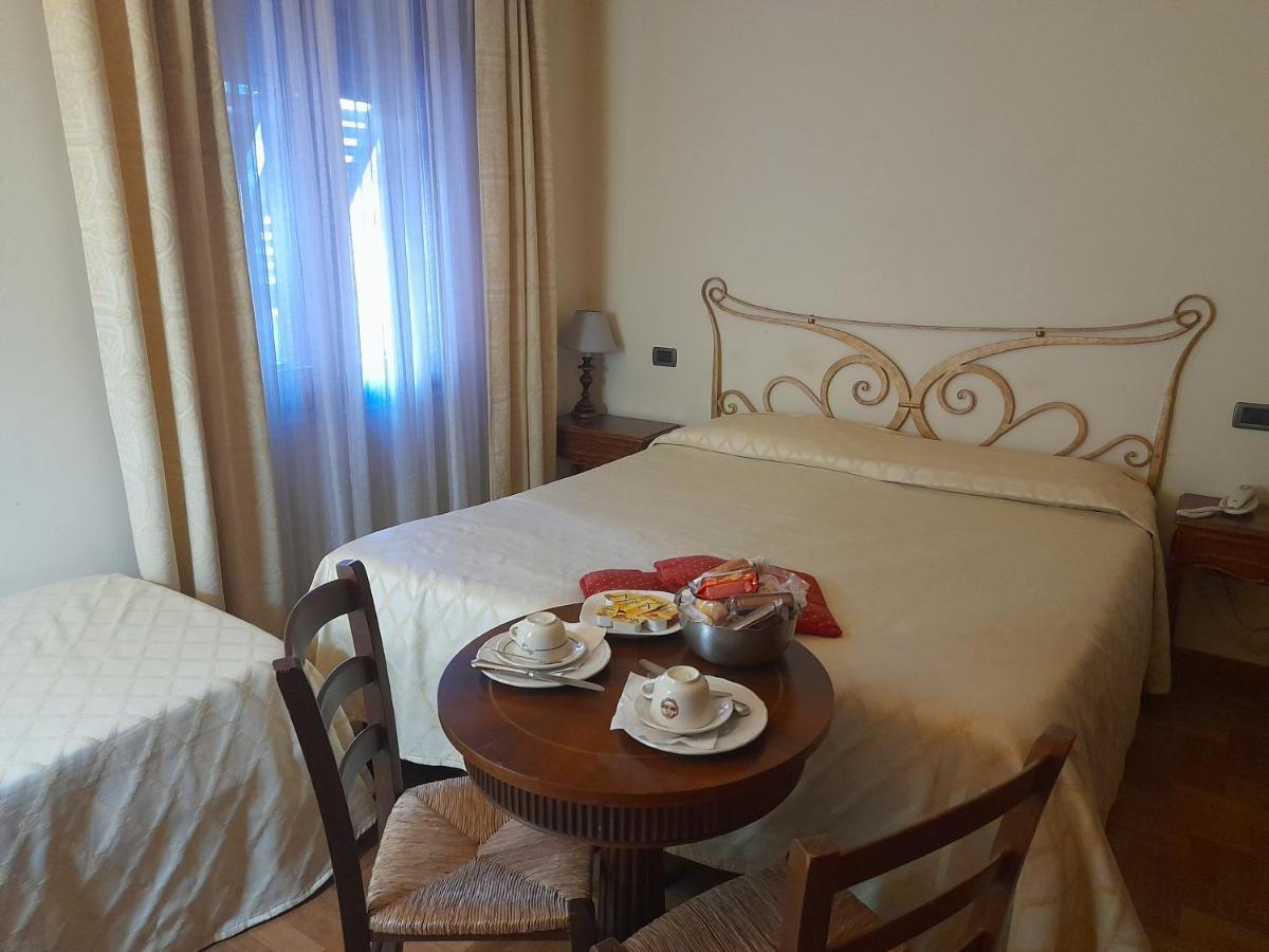 Petit Chateau Μοντεκατίνι Τέρμε Εξωτερικό φωτογραφία