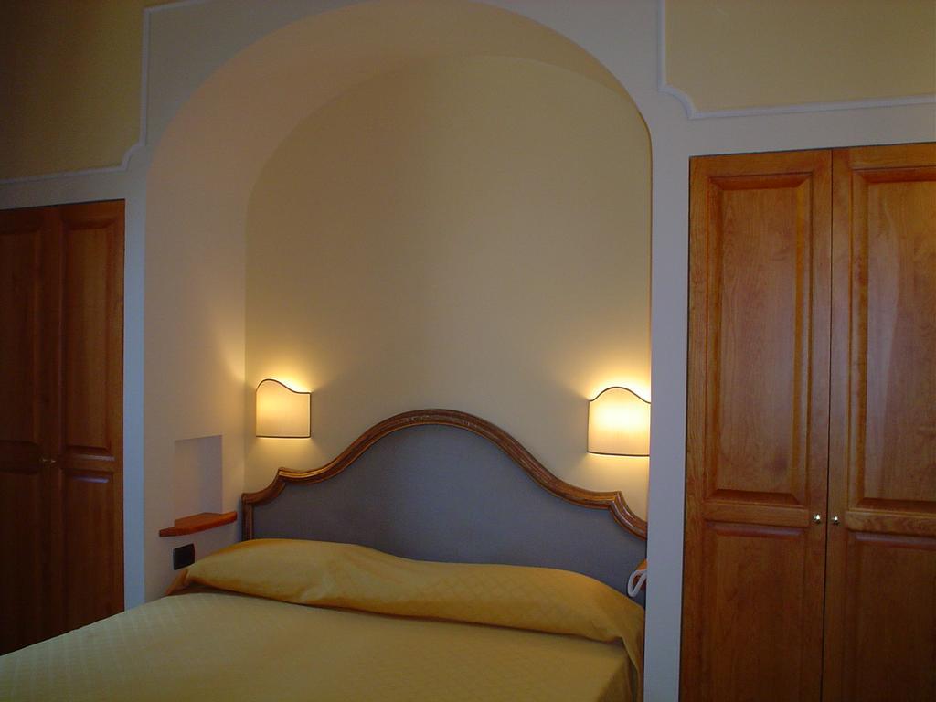 Petit Chateau Μοντεκατίνι Τέρμε Εξωτερικό φωτογραφία